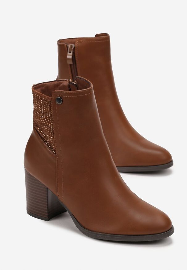 Born2be - Brązowe Botki na Słupku w Cyrkonie Nevicai. Kolor: brązowy. Obcas: na słupku. Styl: elegancki