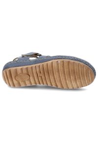 Niebieskie Sandały Maciejka Skórzane Buty Damskie. Okazja: na co dzień. Zapięcie: rzepy. Kolor: niebieski. Materiał: skóra. Wzór: ażurowy. Styl: casual, klasyczny