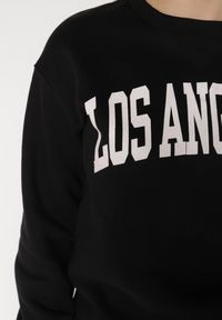 Born2be - Czarna Bluza z Bawełną i Napisem Fezorla. Okazja: na co dzień. Kolor: czarny. Materiał: bawełna. Wzór: napisy. Styl: klasyczny, casual, elegancki #2