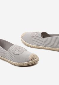 Born2be - Szare Espadryle Latalie. Nosek buta: okrągły. Kolor: szary. Materiał: materiał. Wzór: aplikacja. Sezon: lato. Obcas: na płaskiej podeszwie