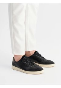 Ryłko - Czarne półbuty męskie sznurowane. Okazja: na co dzień. Kolor: czarny. Materiał: skóra. Styl: street, sportowy, casual #1