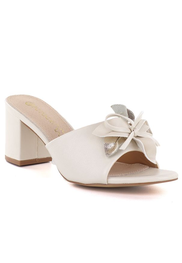 POTOCKI - Klapki damskie na słupku z kwiatem beżowe Potocki LE20336. Kolor: beżowy. Materiał: skóra ekologiczna. Wzór: kwiaty. Obcas: na słupku. Wysokość obcasa: średni