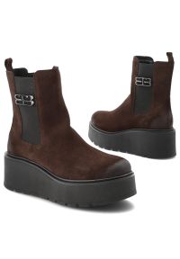 Brązowe Botki Armodo Stylowe Obuwie Damskie. Kolor: brązowy. Materiał: zamsz, jeans. Wzór: aplikacja. Obcas: na platformie. Styl: elegancki #2