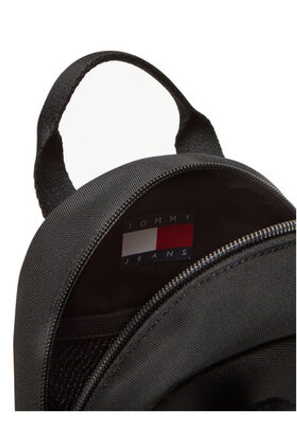 Tommy Jeans Plecak Tjw Daily 2 Ways Backpack AW0AW17577 Czarny. Kolor: czarny. Materiał: materiał