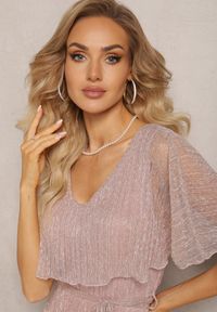 Renee - Ciemnoróżowa Koktajlowa Sukienka Maxi z Ozdobną Falbaną na Górze Cailey. Kolor: różowy. Materiał: materiał, tkanina. Długość rękawa: krótki rękaw. Wzór: gładki. Sezon: lato, wiosna. Styl: wizytowy. Długość: maxi