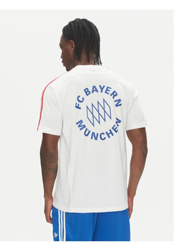 Adidas - adidas Koszulka techniczna FC Bayern UBP JF0587 Biały Regular Fit. Kolor: biały. Materiał: bawełna