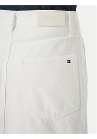 TOMMY HILFIGER - Tommy Hilfiger Spódnica jeansowa WW0WW48607 Biały Regular Fit. Kolor: biały. Materiał: bawełna #3