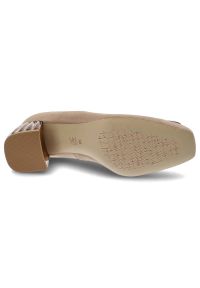 Beżowe Czółenka Espirito Damskie Eleganckie Obuwie. Okazja: na co dzień. Kolor: beżowy. Materiał: skóra, zamsz. Szerokość cholewki: normalna. Wzór: aplikacja. Obcas: na obcasie. Styl: elegancki. Wysokość obcasa: średni #4