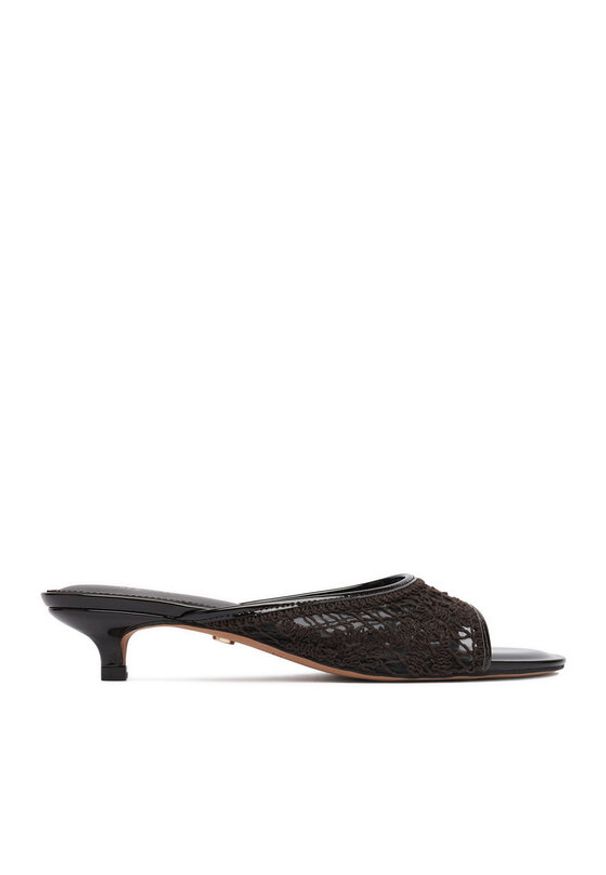 Nine West Klapki CEO-NV-015 Brązowy. Kolor: brązowy. Materiał: materiał