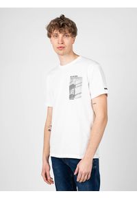 Pepe Jeans T-shirt "Shye" | PM508495 | Shye | Mężczyzna | Biały. Okazja: na co dzień. Kolor: biały. Materiał: bawełna. Wzór: aplikacja, nadruk. Styl: casual #4