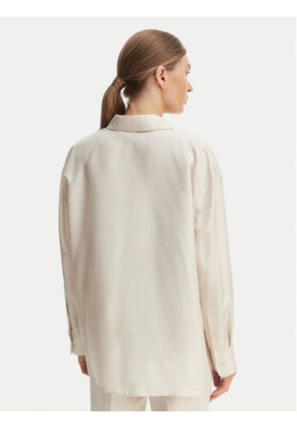 Weekend Max Mara Koszula Ebbri 2615191012 Écru Regular Fit. Kolor: kremowy. Materiał: jedwab