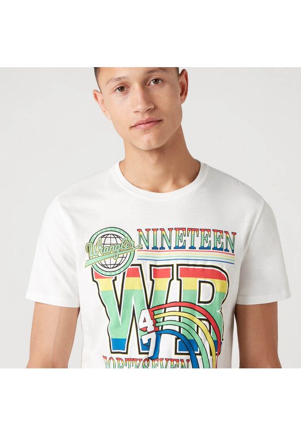 Wrangler - MĘSKI T-SHIRT WRANGLER SS 1947 TEE VINTAGE WHITE W7AUD3X1Y 112131364. Styl: vintage