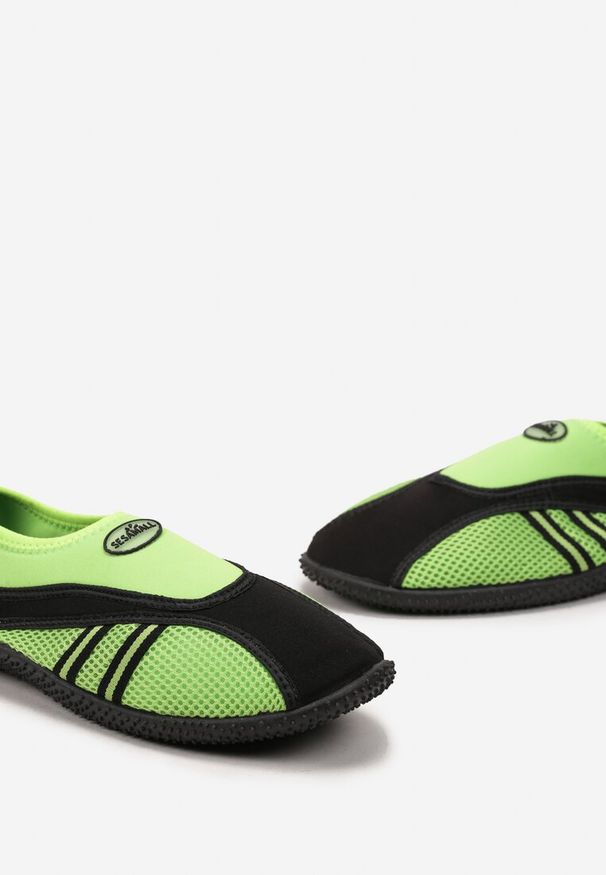 Born2be - Czarno-Zielone Buty Sportowe Kąpielowe do Wody Eferta. Kolor: czarny. Szerokość cholewki: normalna. Sport: żeglarstwo