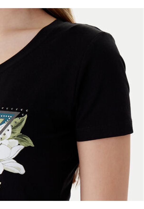 Guess T-Shirt W6RI35 J1314 Czarny Slim Fit. Kolor: czarny. Materiał: bawełna
