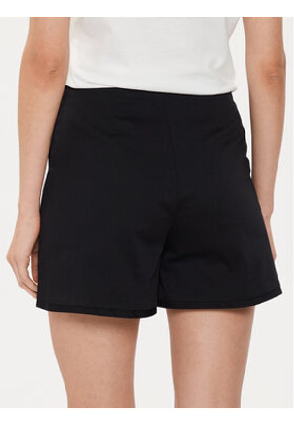 Sisley Szorty materiałowe 4ED4L901A Czarny Regular Fit. Kolor: czarny. Materiał: bawełna