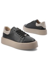 Sneakersy damskie Filippo, skórzane na platformie sznurowane z okrągłym noskiem niskie, czarno-beżowe, DP6119-25-BK-BE. Okazja: na co dzień. Nosek buta: okrągły. Zapięcie: sznurówki. Kolor: czarny. Materiał: guma, skóra, materiał. Szerokość cholewki: normalna. Obcas: na platformie. Styl: casual, klasyczny, sportowy #5