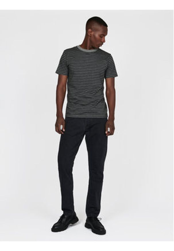 Matinique T-Shirt 30207028 Czarny Regular Fit. Kolor: czarny. Materiał: bawełna