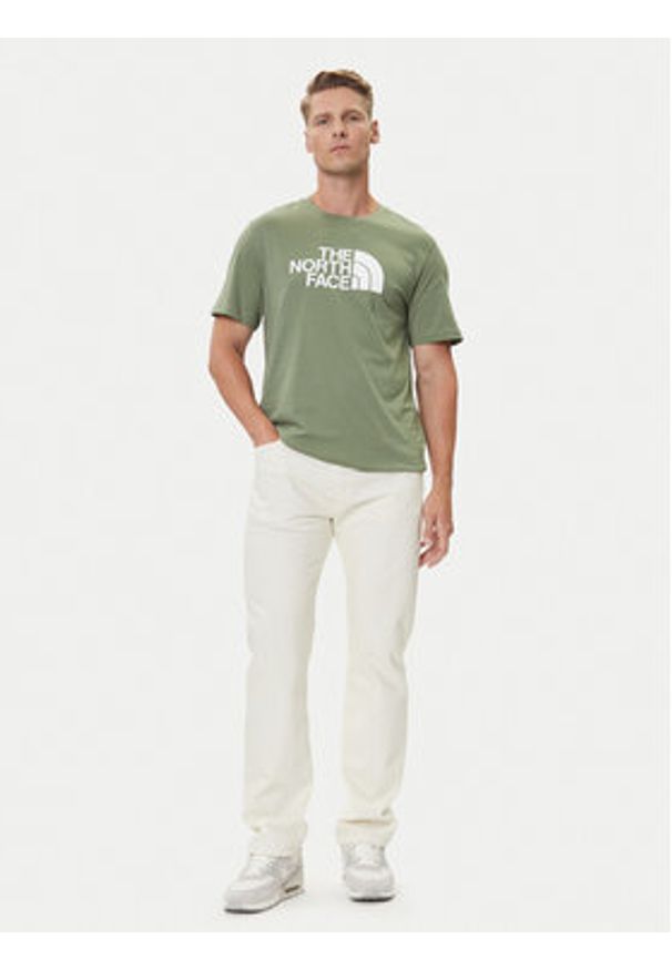 The North Face T-Shirt Easy NF0A8A6C Zielony Regular Fit. Kolor: zielony. Materiał: bawełna