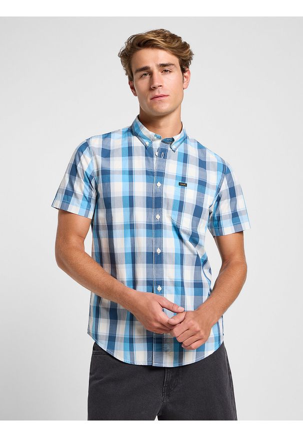 Lee - LEE MĘSKA KOSZULA LEE LEE BUTTON DOWN SS ORION 112363899. Typ kołnierza: button down
