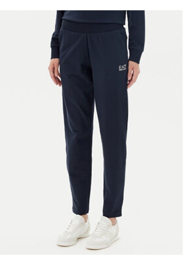 EA7 Emporio Armani Dres 7W000115 AF13135 UB102 Granatowy Regular Fit. Kolor: niebieski. Materiał: bawełna