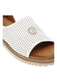 Sandały damskie Artiker, perforowane ze skóry naturalnej, białe, 44C0689. Okazja: na co dzień. Kolor: biały. Materiał: skóra. Sezon: lato. Styl: casual, elegancki #7