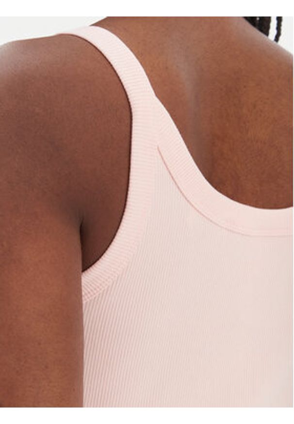 Guess Top V6GP16 K3180 Różowy Regular Fit. Kolor: różowy. Materiał: wiskoza