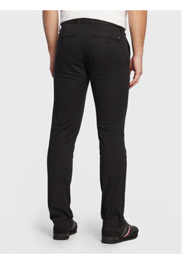 TOMMY HILFIGER - Tommy Hilfiger Chinosy Bleecker MW0MW26619 Czarny Slim Fit. Kolor: czarny. Materiał: bawełna