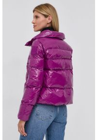 Pinko Kurtka 1G16KU.Y767 damska kolor różowy zimowa. Okazja: na co dzień. Kolor: różowy. Materiał: materiał. Wzór: gładki. Sezon: zima. Styl: casual #5