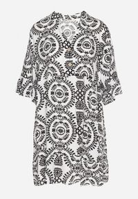 Born2be - Biało-Czarna Bawełniana Sukienka Rozkloszowana z Guzikami Janisse. Okazja: na co dzień. Kolor: czarny. Materiał: bawełna. Typ sukienki: rozkloszowane, proste. Styl: klasyczny, casual, elegancki #2