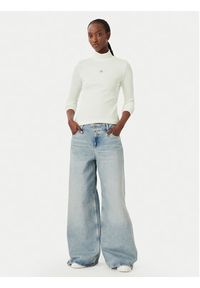 Calvin Klein Jeans Golf LV047D203G Biały Slim Fit. Typ kołnierza: golf. Kolor: biały. Materiał: bawełna #2