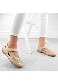 Sandały damskie komfortowe pełne ażurowe beżowe eVento 7253 beżowy. Kolor: beżowy. Wzór: ażurowy #3