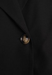 Born2be - Czarna Garniturowa Kamizelka Oversize z Dwurzędowym Zapięciem Edriana. Okazja: na co dzień, na spotkanie biznesowe, do pracy. Kolor: czarny. Materiał: poliester, jeans. Styl: casual, biznesowy, elegancki, klasyczny #4