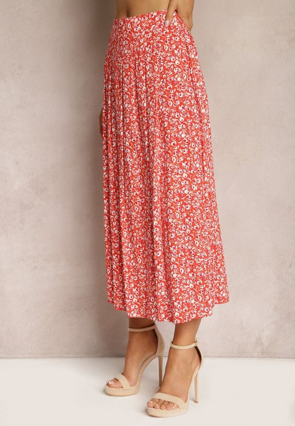 Renee - Czerwona Wiskozowa Spódnica Midi z Rozcięciem na Boku Missane. Kolor: czerwony. Materiał: wiskoza