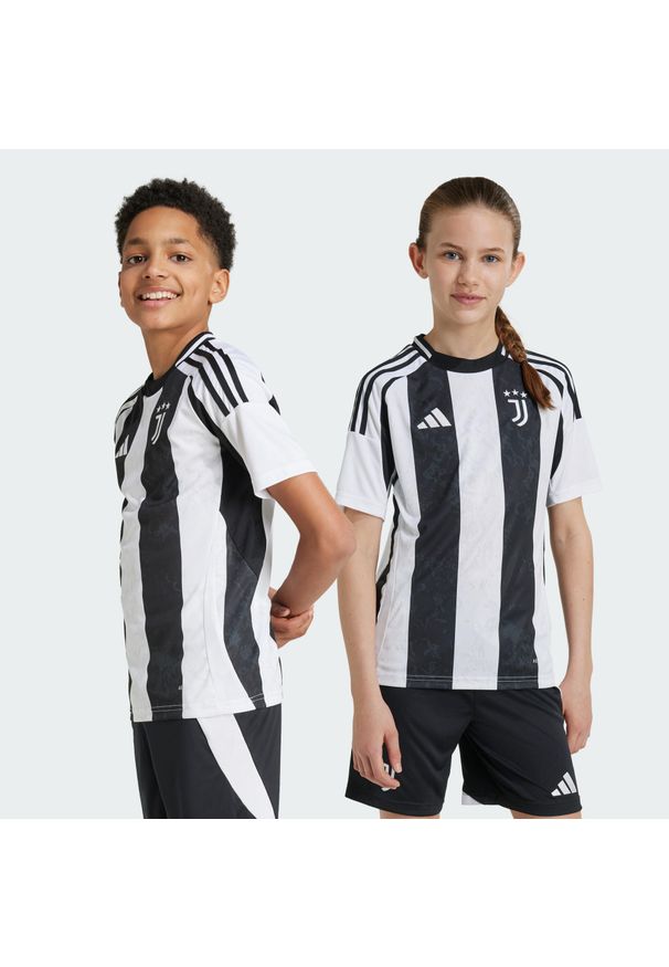 Adidas - Koszulka Juventus 24/25 Home Kids. Kolor: biały, wielokolorowy, czarny. Materiał: materiał