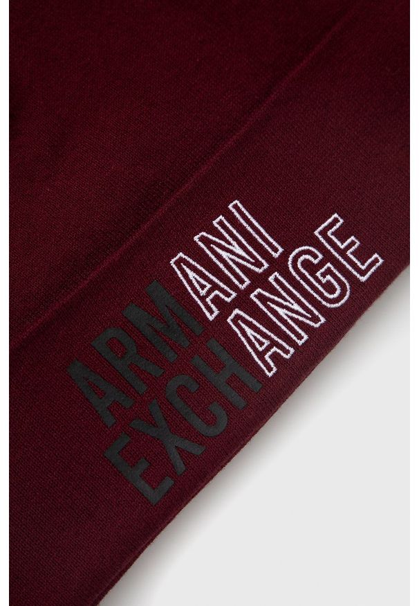 Armani Exchange Czapka kolor bordowy z cienkiej dzianiny bawełniana. Kolor: czerwony. Materiał: dzianina, bawełna