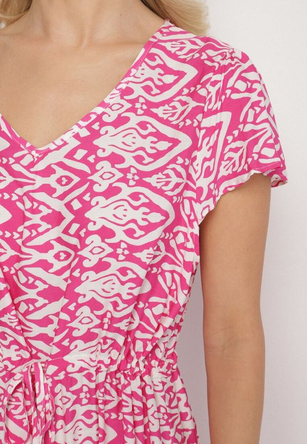 Born2be - Różowa Bawełniana Sukienka Ozdobiona Azteckim Wzorem ze Sznurkiem w Talii Orrialle. Kolor: różowy. Materiał: bawełna. Wzór: aplikacja