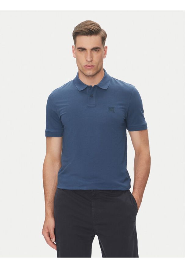 BOSS Polo Passenger 50507803 Niebieski Slim Fit. Typ kołnierza: polo. Kolor: niebieski. Materiał: bawełna