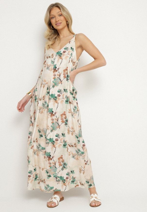 Born2be - Beżowo-Zielona Kwiecista Sukienka na Ramiączkach z Wiskozą o Rozkloszowanym Kroju Jenarienna. Okazja: na co dzień. Typ kołnierza: dekolt w kształcie V. Kolor: zielony. Materiał: wiskoza. Długość rękawa: na ramiączkach. Wzór: kwiaty. Typ sukienki: rozkloszowane. Styl: casual, elegancki