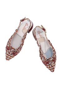 Sandały damskie Anekke, ze skóry naturalnej pleciona cholewka pasek z tyłu niski obcas eleganckie, czerwone, 42383-416. Zapięcie: pasek. Kolor: czerwony. Materiał: skóra. Obcas: na obcasie. Styl: elegancki. Wysokość obcasa: niski #7