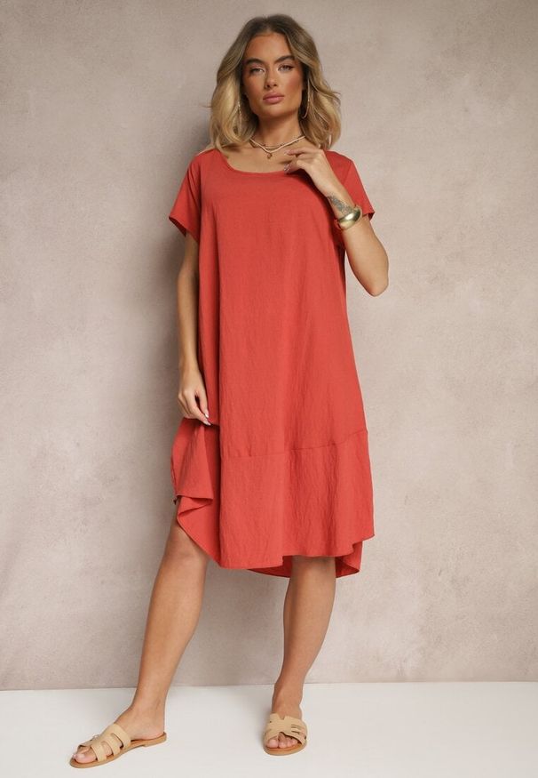 Renee - Czerwona Sukienka z Wiskozy o Rozkloszowanym Kroju Irisena. Okazja: na co dzień. Kolor: czerwony. Materiał: wiskoza. Typ sukienki: proste. Styl: elegancki, casual