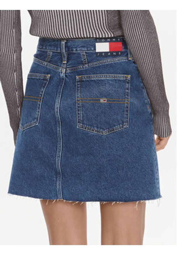 Tommy Jeans Spódnica jeansowa DW0DW17285 Niebieski Slim Fit. Kolor: niebieski. Materiał: bawełna