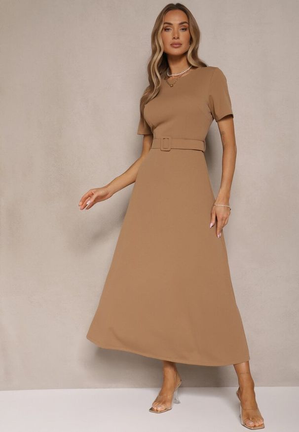 Renee - Ciemnobeżowa Sukienka o Rozkloszowanym Kroju z Ozdobnym Paskiem Desiliena. Okazja: na co dzień. Kolor: beżowy. Materiał: denim. Typ sukienki: rozkloszowane. Styl: klasyczny, casual, elegancki