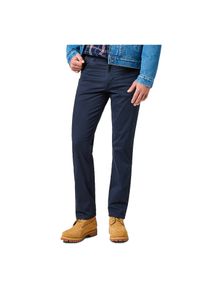 Wrangler - WRANGLER MĘSKIE SPODNIE MATERIAŁOWE TEXAS DARK NAVY 112356791 W121012239. Materiał: materiał