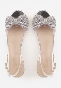 Born2be - Srebrne Sandały VICES na Słupku ze Sprzączką i Ozdobną Kokardką Orinvia. Okazja: na co dzień. Zapięcie: sprzączka. Kolor: srebrny. Materiał: jeans. Obcas: na słupku. Styl: casual, klasyczny, elegancki #8