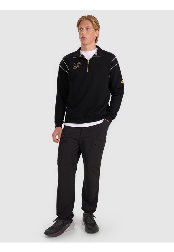 4f - 4F Bluza dresowa rozpinana bez kaptura uniseks 4F x Bartosz Zmarzlik - czarna XXL. Okazja: na co dzień. Typ kołnierza: bez kaptura. Kolor: czarny. Materiał: dresówka. Wzór: ze splotem, haft, napisy, gładki. Styl: sportowy, klasyczny, casual