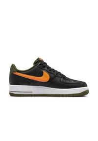 Buty do chodzenia męskie Nike Air Force 1 07 LV8. Zapięcie: sznurówki. Kolor: czarny. Materiał: guma, skóra, tkanina, materiał, syntetyk. Szerokość cholewki: normalna. Model: Nike Air Force. Sport: turystyka piesza