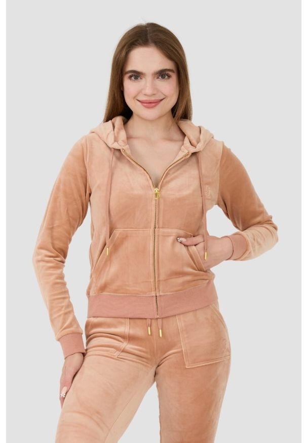 Juicy Couture - JUICY COUTURE Beżowa bluza Robertson Gold Hoodie. Kolor: beżowy