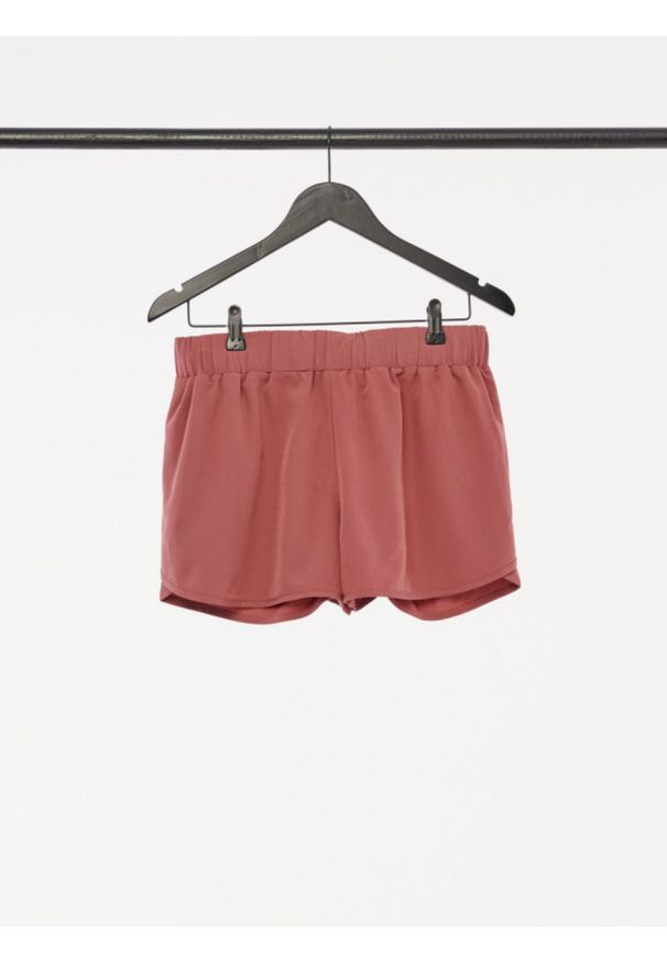 outhorn - Spodenki tkaninowe damskie. Okazja: na co dzień. Materiał: tkanina. Długość: krótkie. Styl: casual