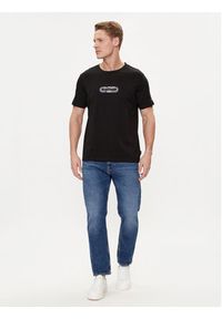 TOMMY HILFIGER - Tommy Hilfiger T-Shirt Track Graphic MW0MW34429 Czarny Regular Fit. Kolor: czarny. Materiał: bawełna #4