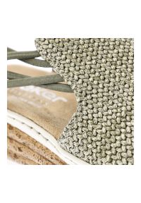 Sandały damskie Rieker, cholewka z materiału tekstylnego o plecionej strukturze odkrytą piętą na lekkiej platformowej podeszwie, zielone, 62741-52. Kolor: zielony. Materiał: materiał #5